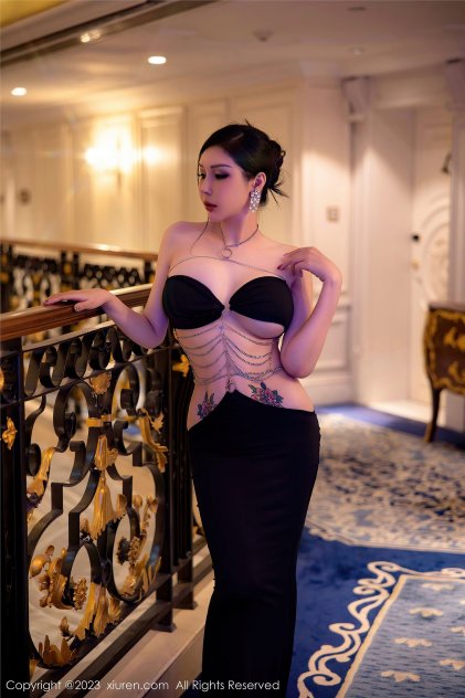 国产在线精品亚洲av黄网站海报